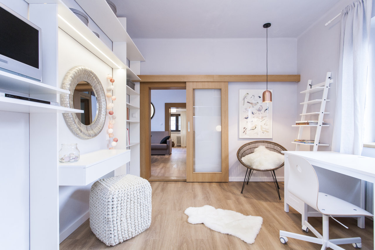 Proměna, Honey Oak - SF3W2504