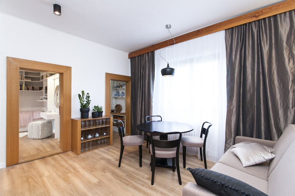 Proměna, Honey Oak - SF3W2504